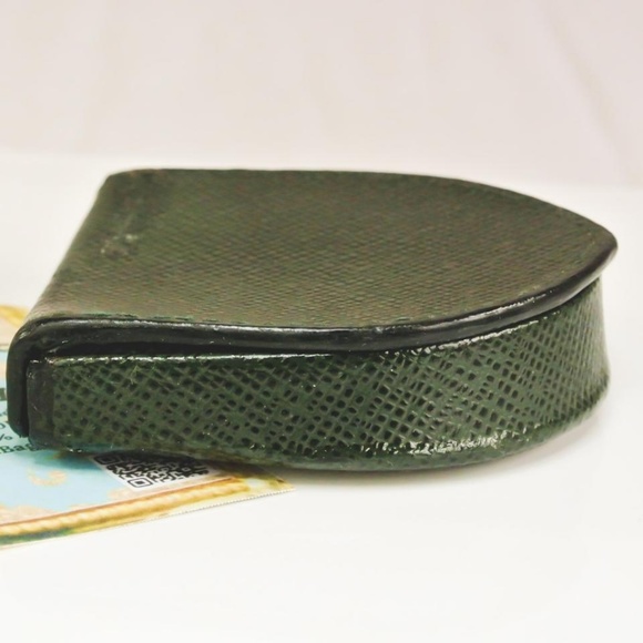 Louis Vuitton Taiga Coin Cash Earbud Change Case Holder Lurse Wallet - Picture 7 of 8